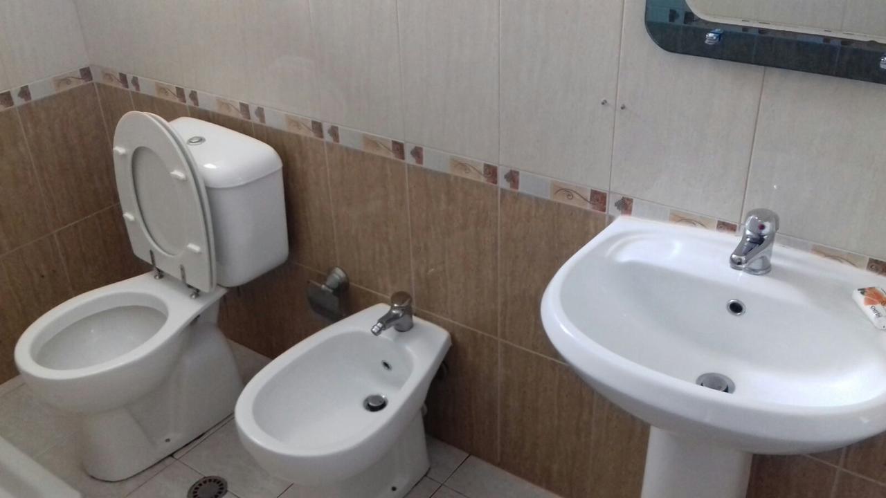 Vila Kristal Vlora Esterno foto