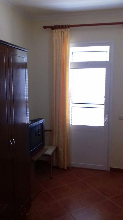 Vila Kristal Vlora Esterno foto